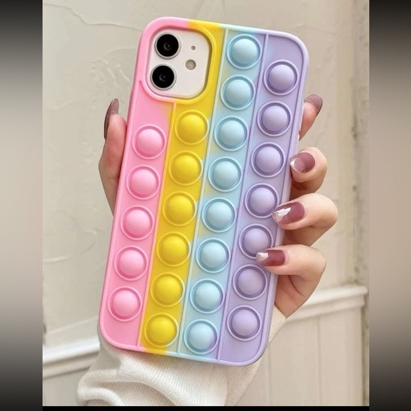 NWT- Iphone Case Poplt Fidget Bubble Push Pop It - Picture 1 of 4